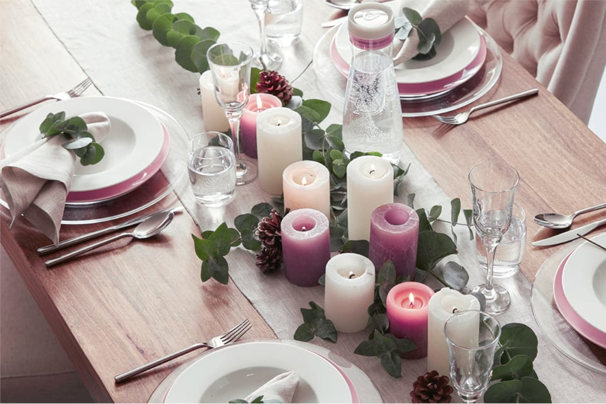 BWT International Christmas table decoration ideas